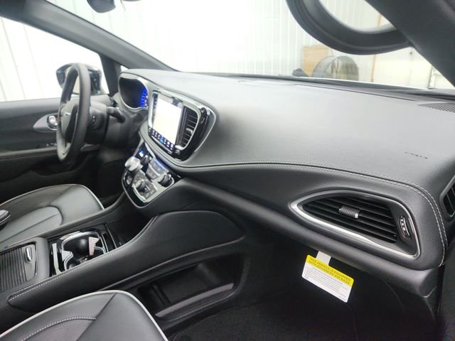 2026 Chrysler Pacifica Limited - Photo 31