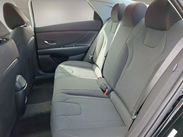 New 2026 Black Hyundai SE image 7
