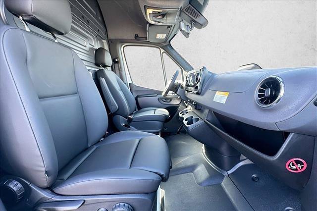 New 2026 Arctic White Mercedes-Benz  image 49