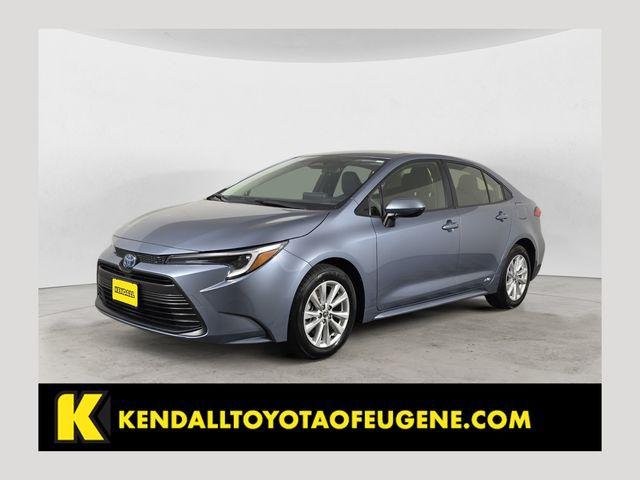 Certified Used 2025 CELESTITE GRAY ME. Toyota  image 1