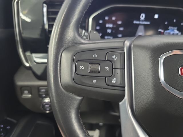 Used 2023 Silver GMC Elevation image 19