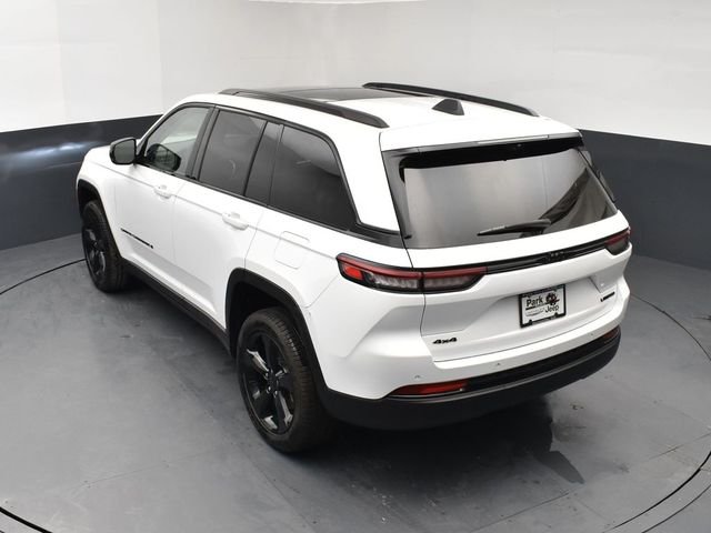 Used 2024 White Jeep Limited image 16