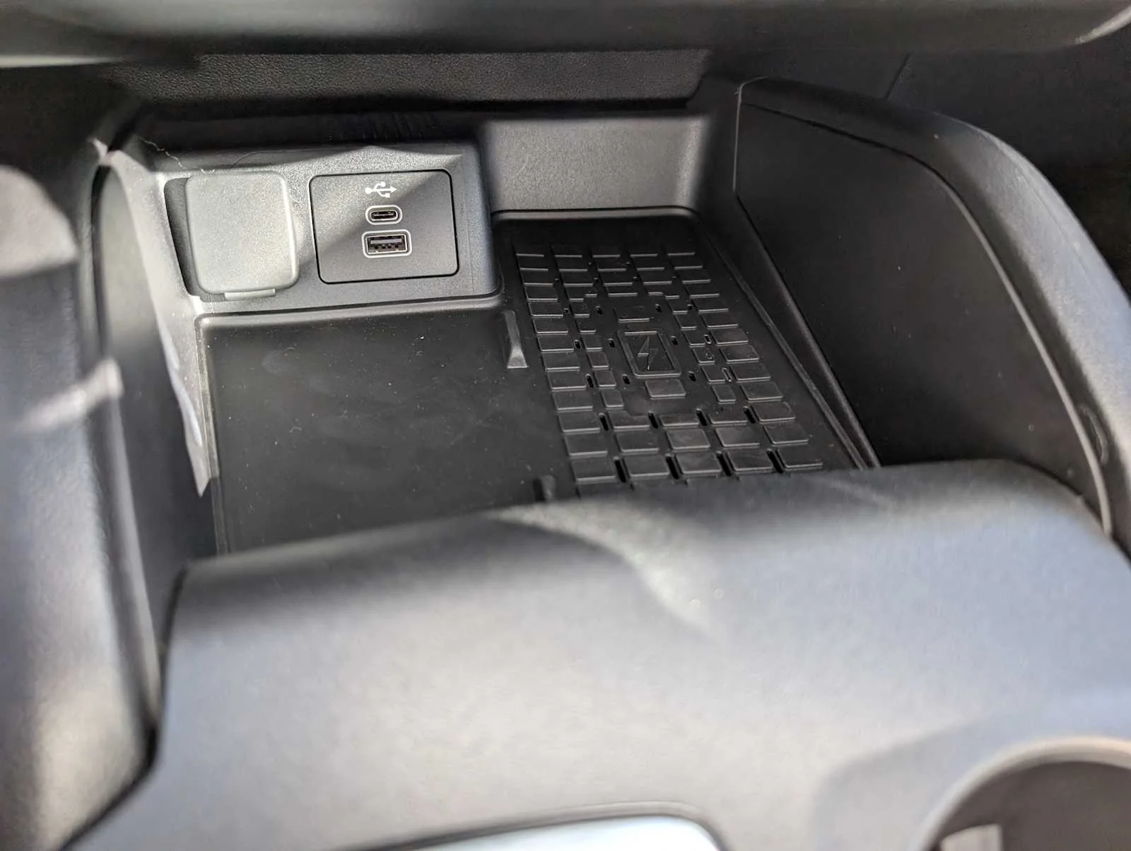 New 2025 Oxford White Ford Outer Banks® image 24