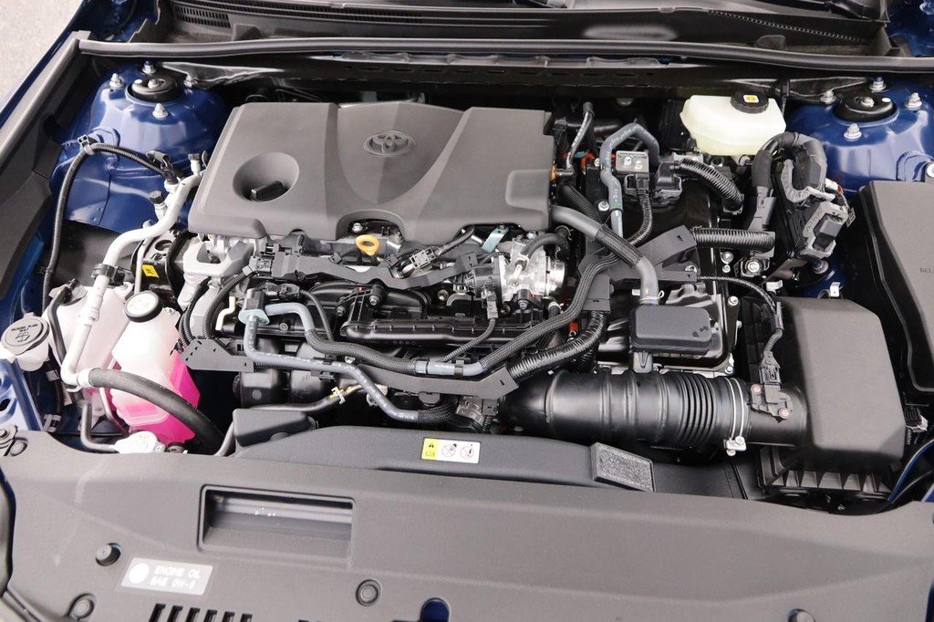 Used 2026 Reservoir Blue Toyota XLE AWD (Natl) image 27