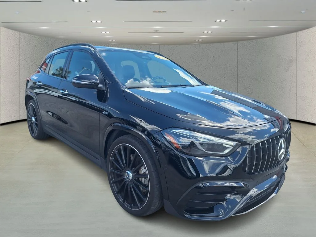 Used 2025  Mercedes-Benz GLA 35 AMG® image 6