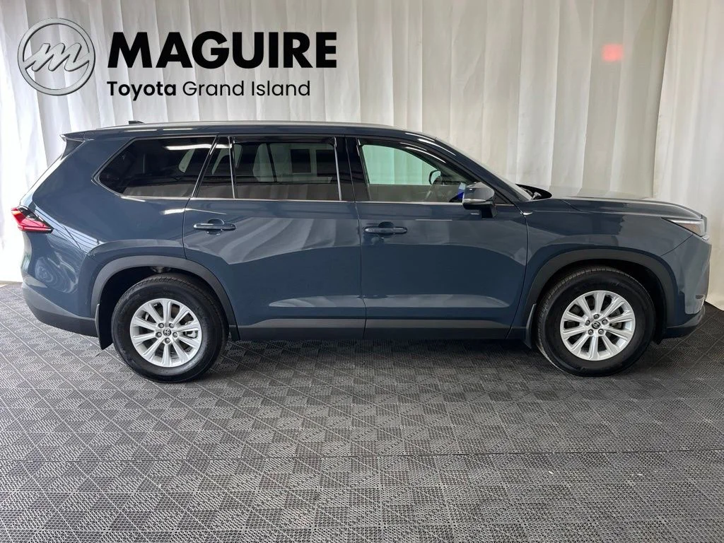 Used 2024 White Toyota XLE image 2