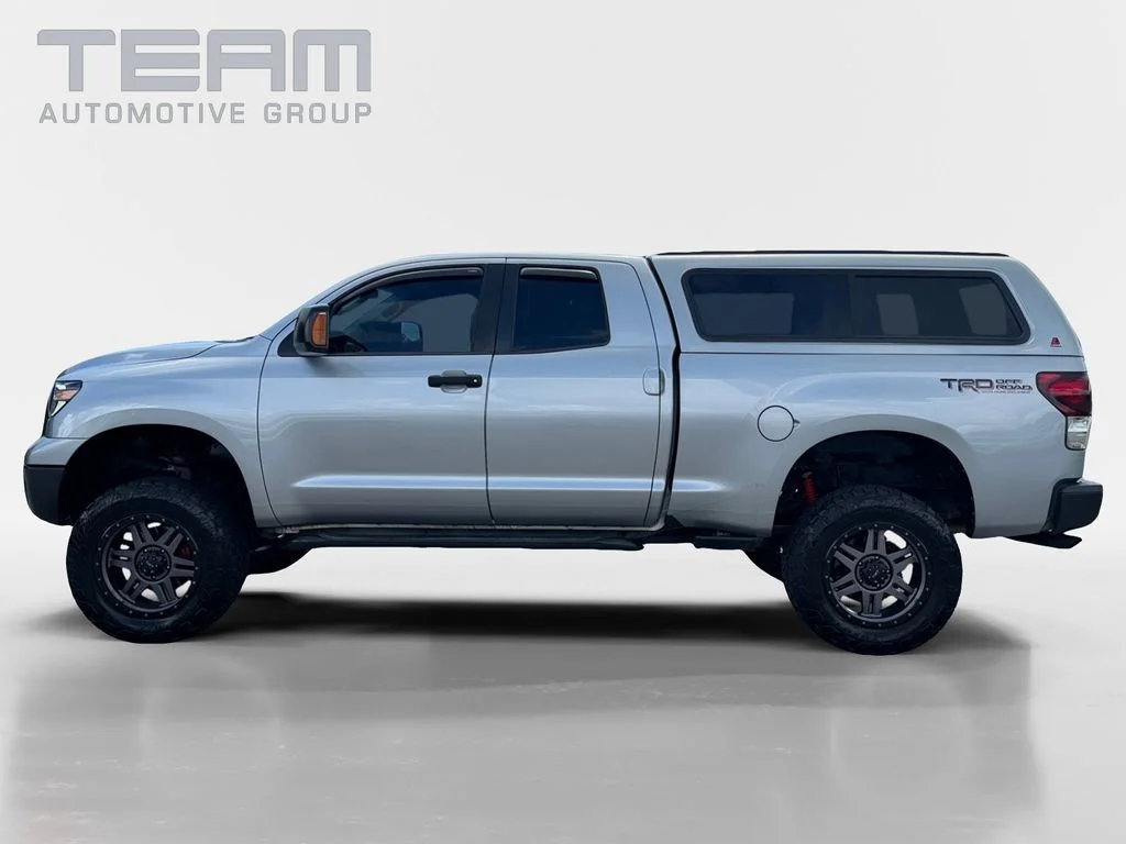 Used 2008 Silver Toyota Base image 4