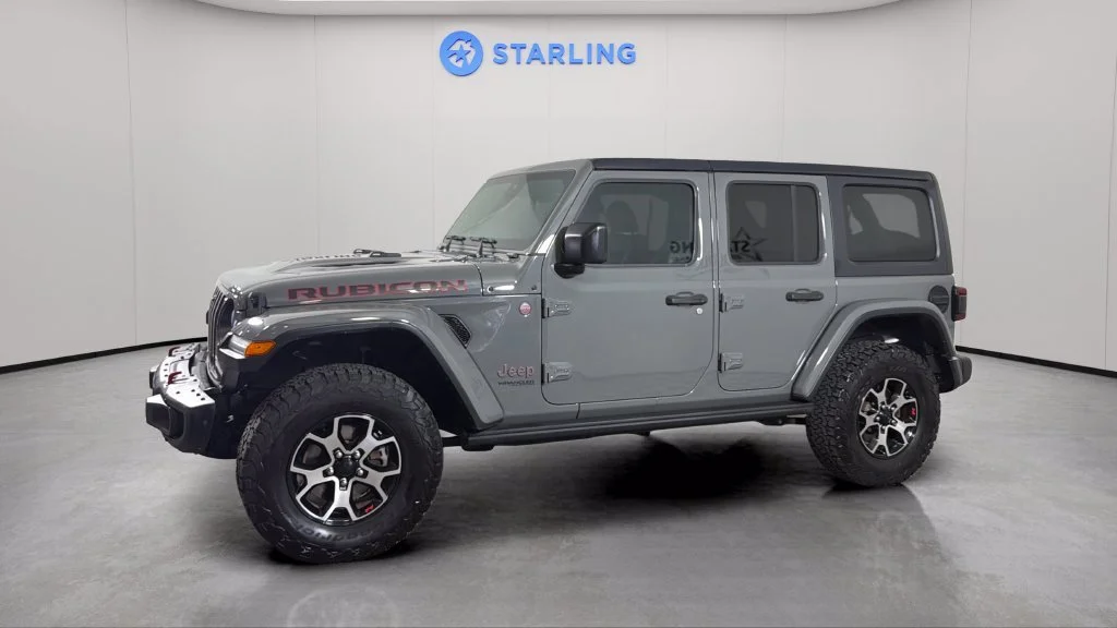 Used 2021  Jeep Unlimited Rubicon image 2