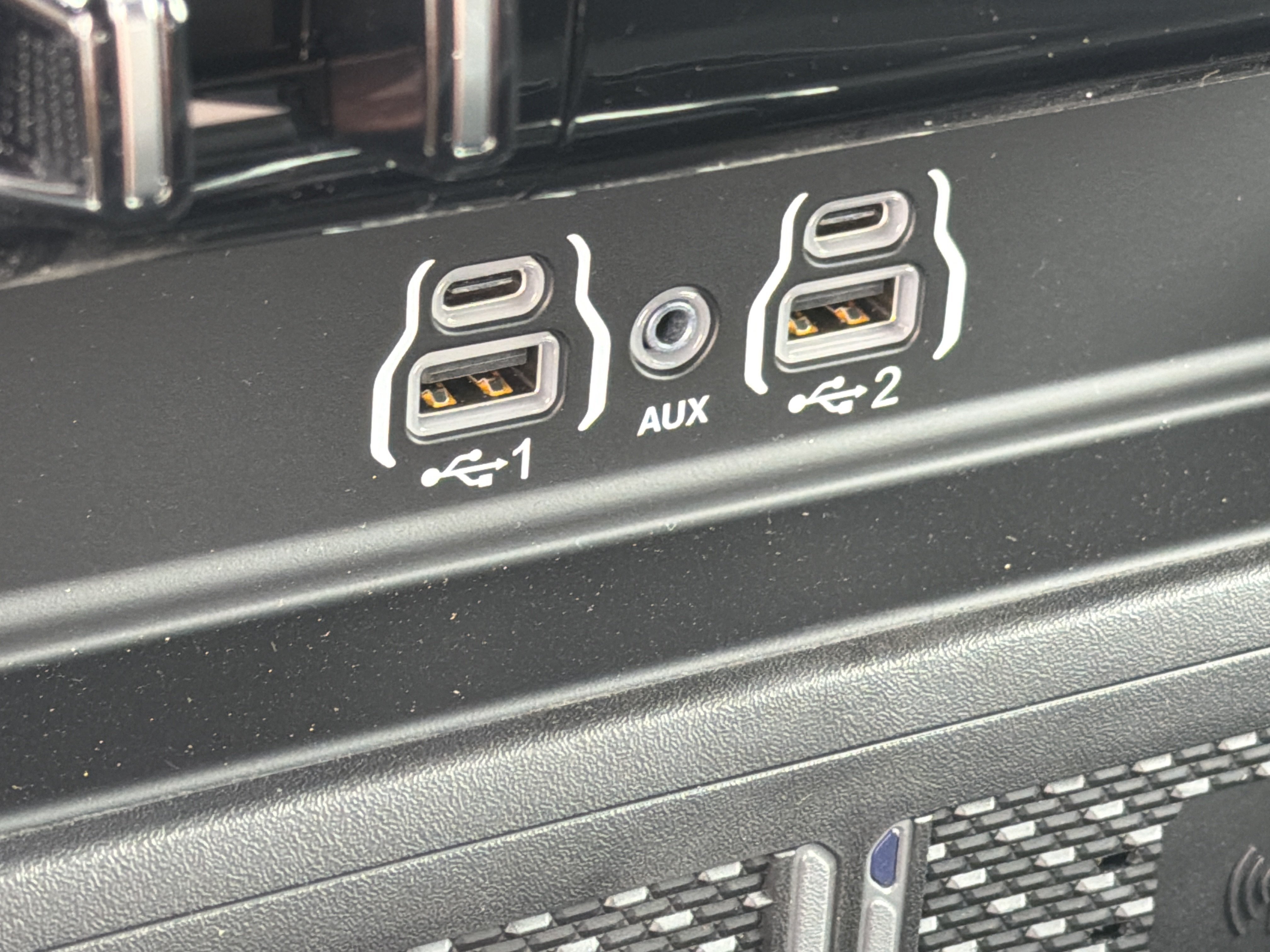 New 2026 Forged Blue Metallic Exterior Paint RAM Laramie image 32