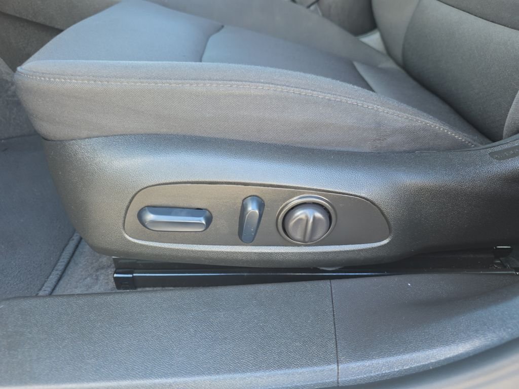 2025 Chevrolet Malibu 1LT - Photo 12