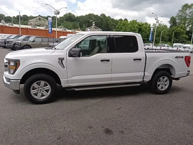 Certified Used 2023 Oxford White Ford XLT image 6