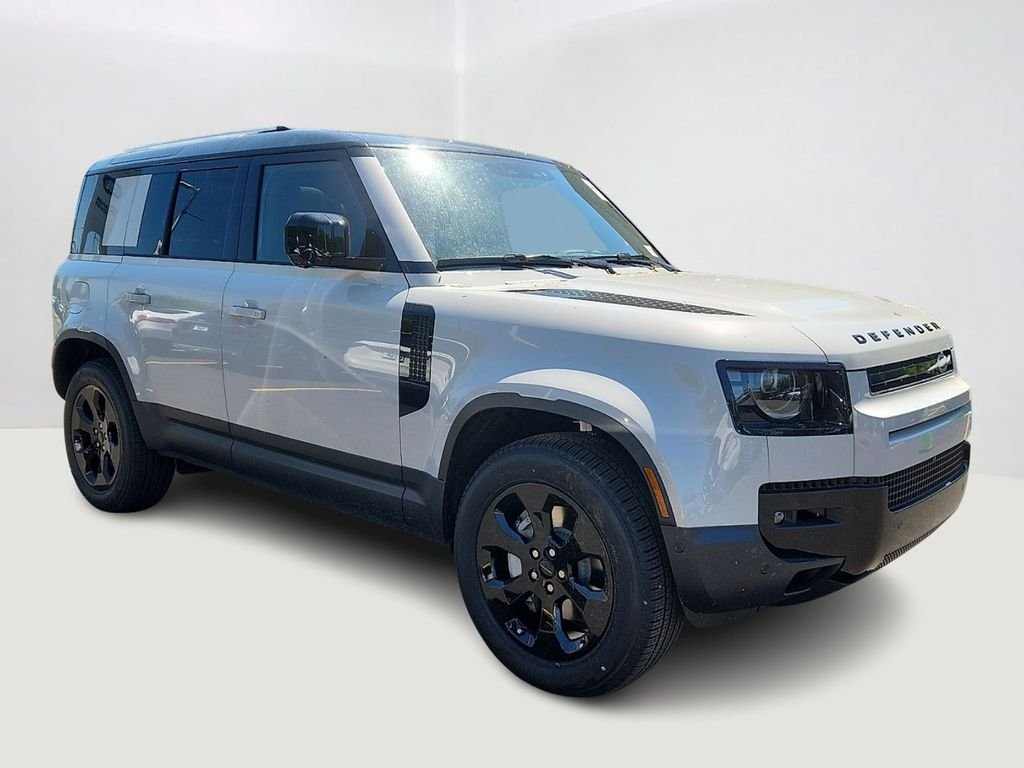 Used 2026 Borasco Gray Metallic Land Rover S image 2