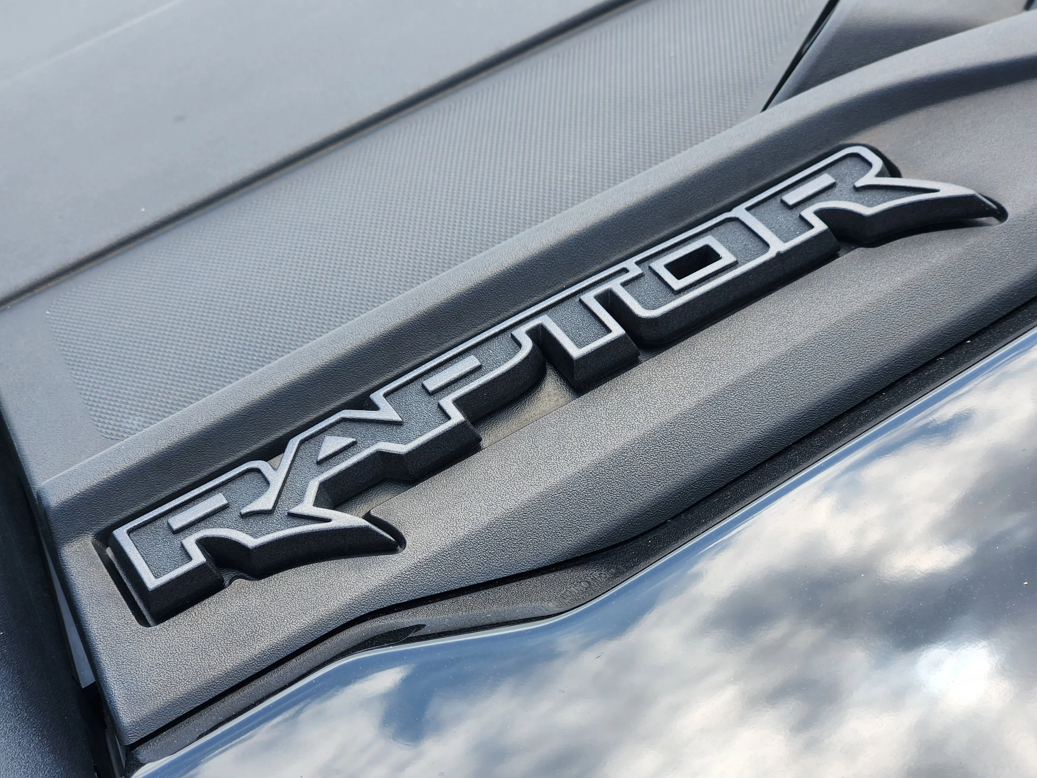 Used 2023  Ford Raptor image 12