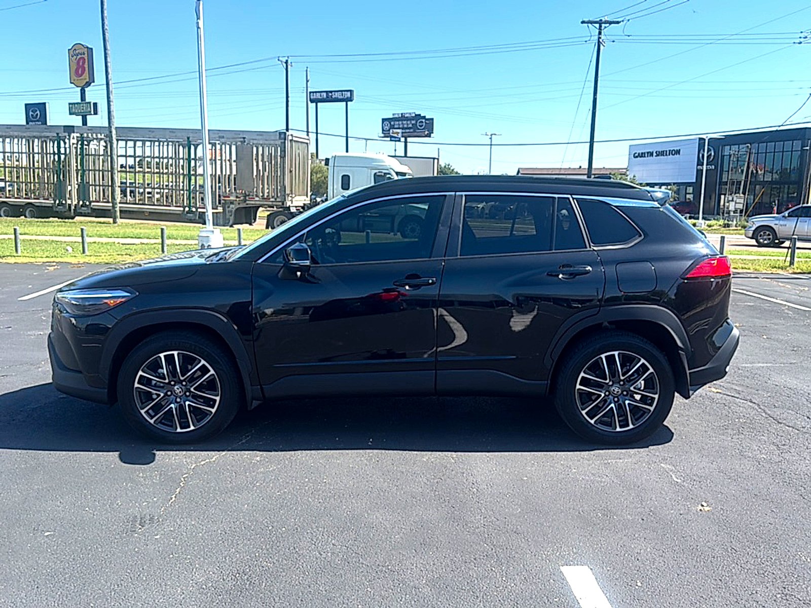 Used 2026 Jet Black Toyota XLE image 5