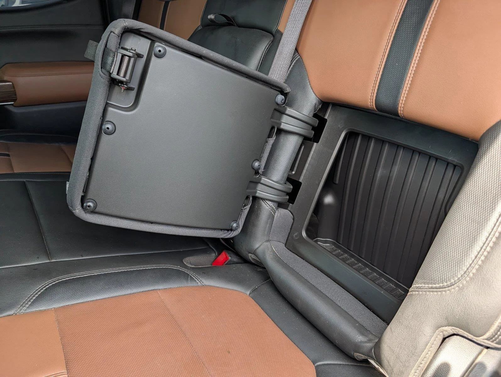 Used 2020 IRIDESCENT PEARL TRICOAT Chevrolet High Country image 37