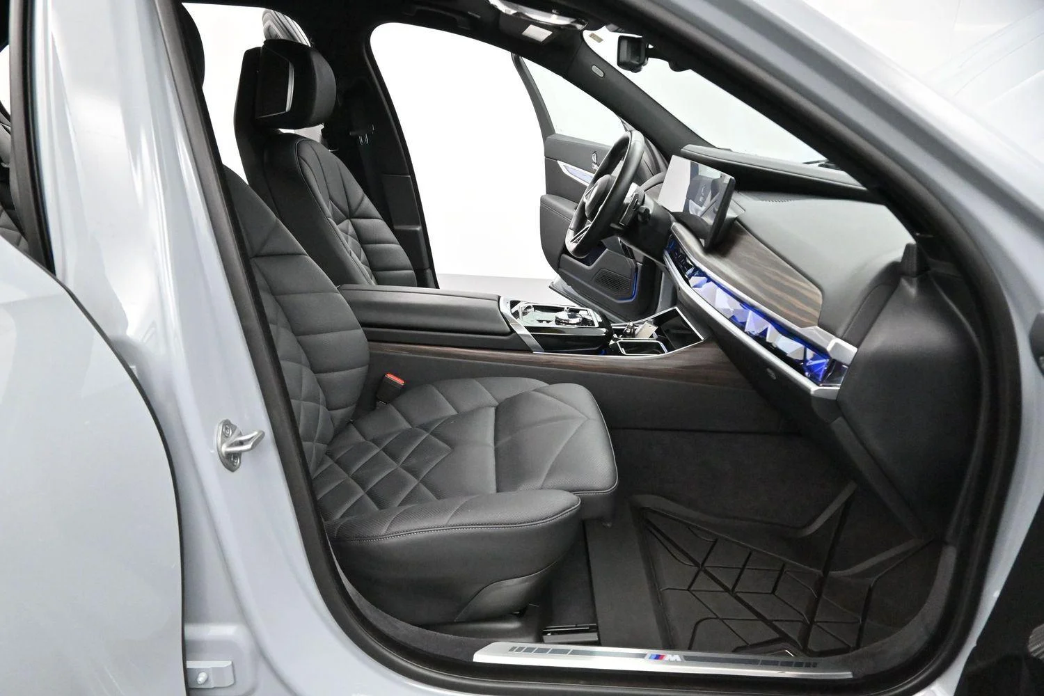 Used 2024 Brooklyn Grey Metallic BMW 740i xDrive image 36