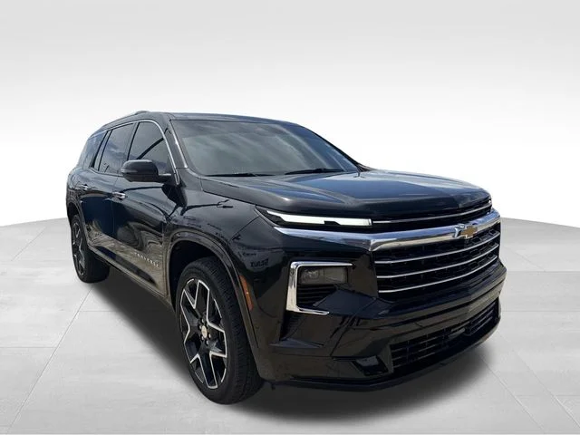 Used 2025 Black Chevrolet High Country image 5