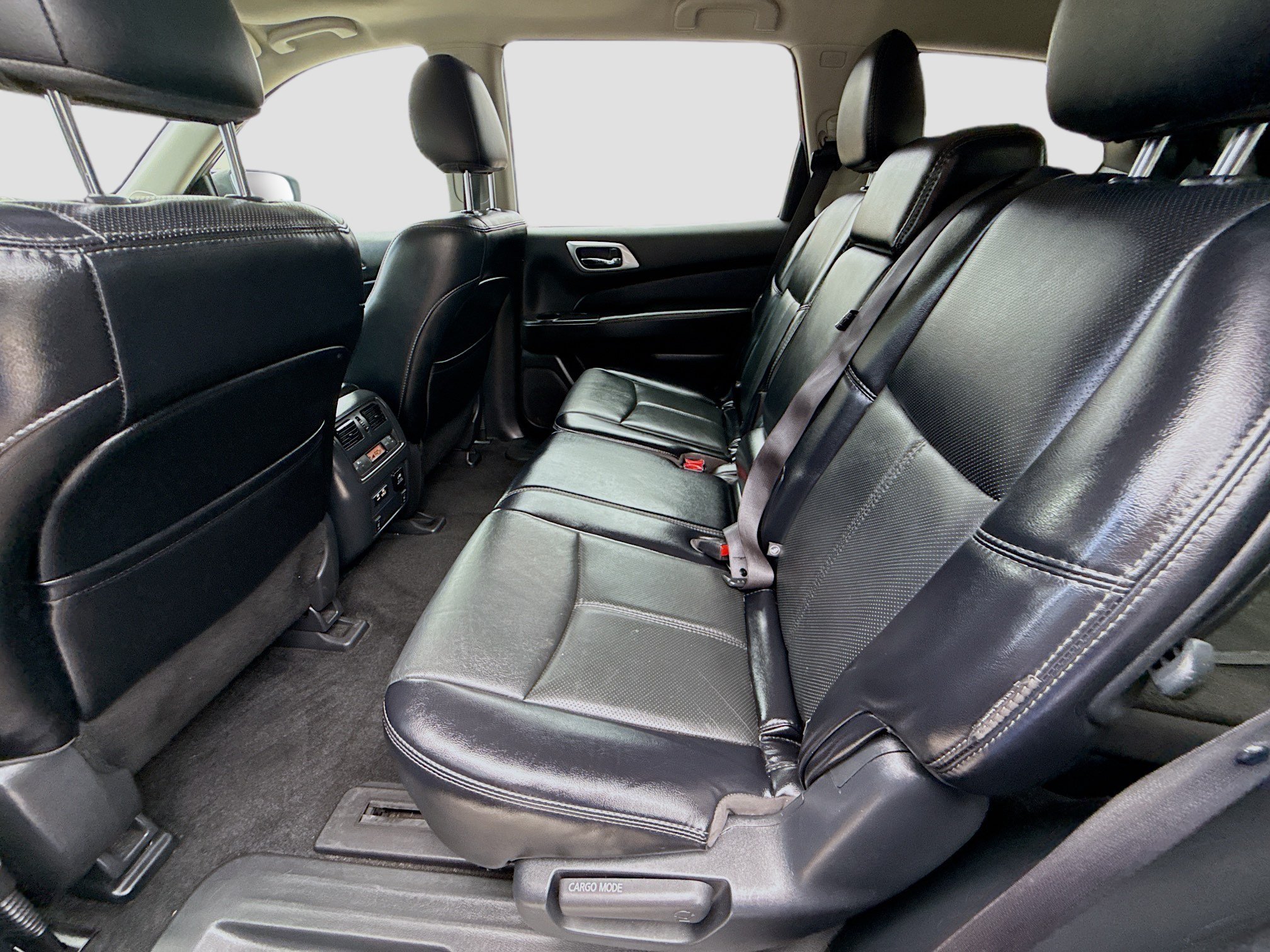 Used 2020 Gun Metallic Nissan Platinum image 22