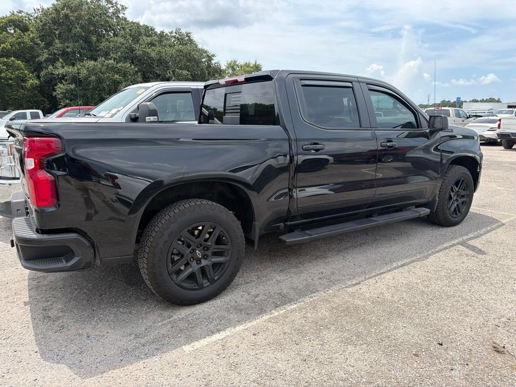 Used 2025 Black Chevrolet RST image 4