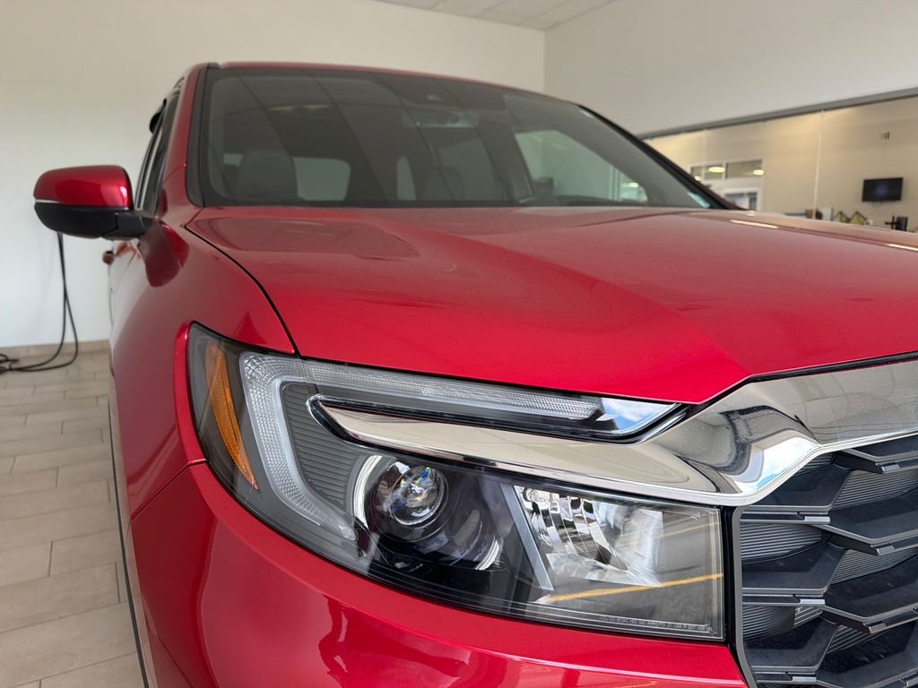 Used 2023  Honda EX-L image 9