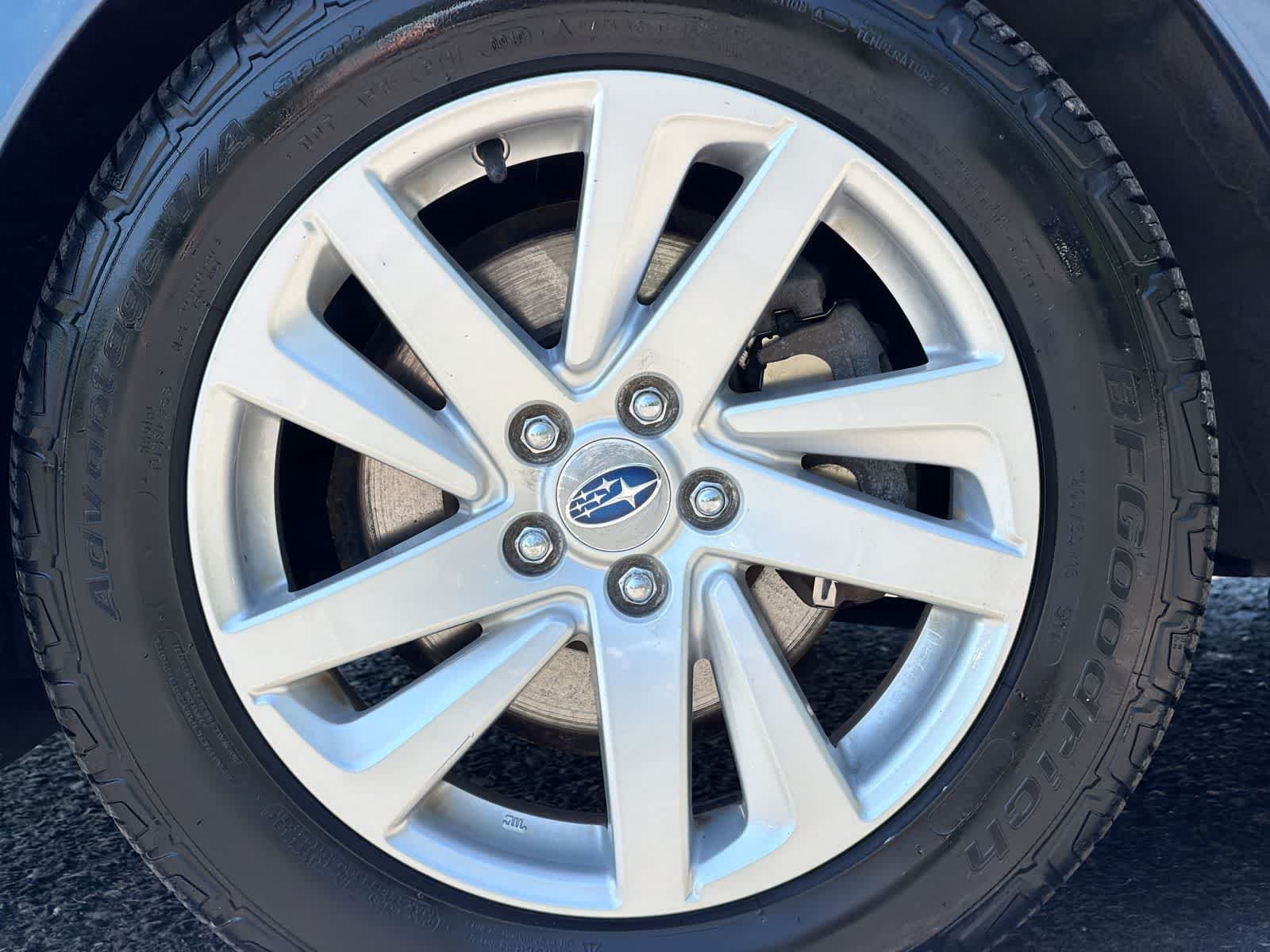 Used 2016 Quartz Blue Pearl Subaru 2.0i Premium image 14