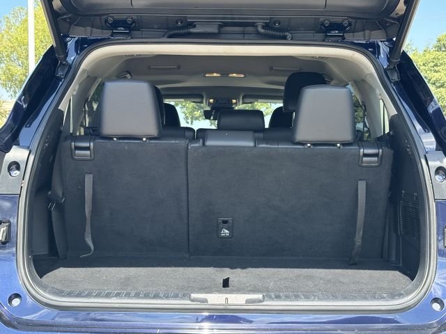 Used 2021  Toyota XLE image 33