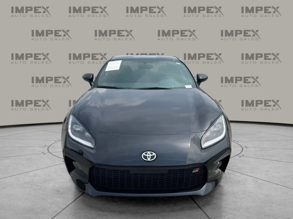 Used 2022  Toyota Base image 8