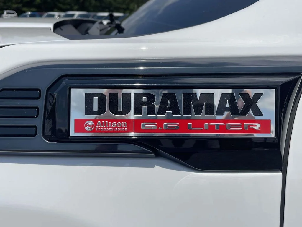 Used 2024 Summit White GMC AT4 image 8