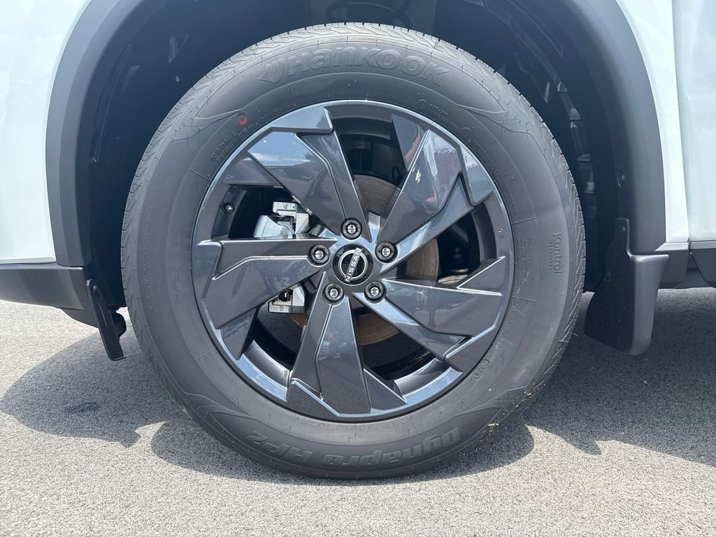 New 2026 White Nissan SV image 10