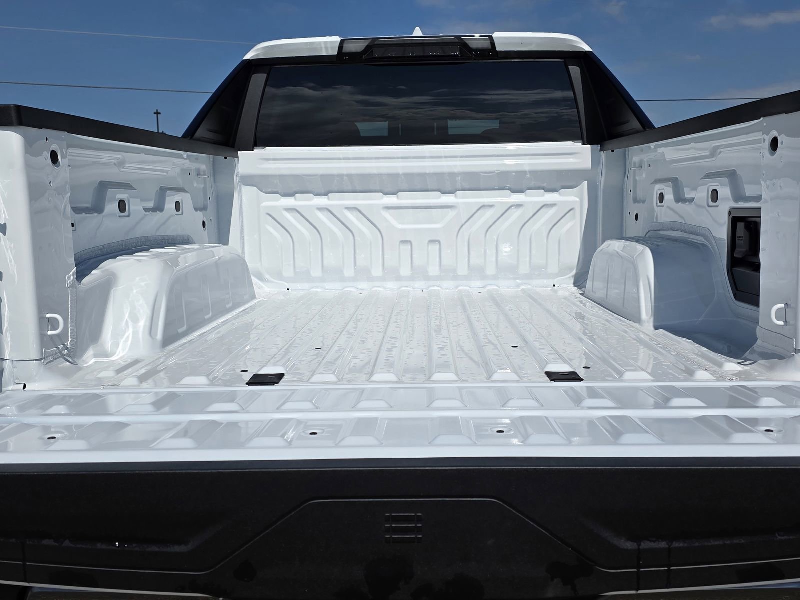 2026 Chevrolet Silverado EV LT - Photo 23