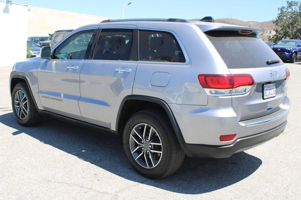 Used 2021 Silver Jeep Limited image 6