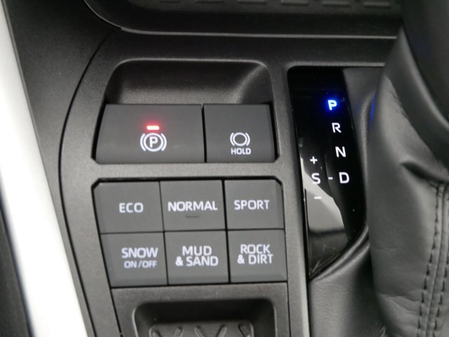 Used 2025 Blueprint Toyota XLE Premium w/ Weather Pkg image 32
