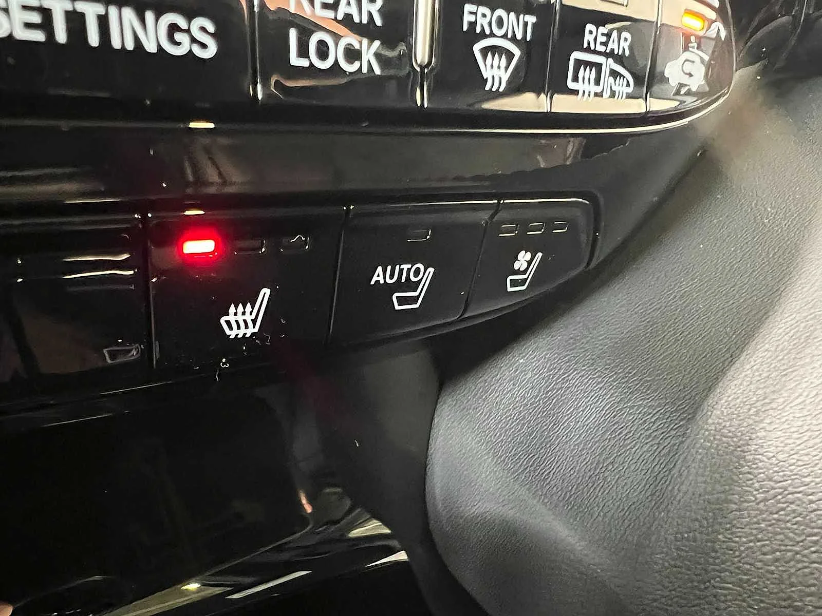 2026 Acura MDX A-Spec Package - Photo 38