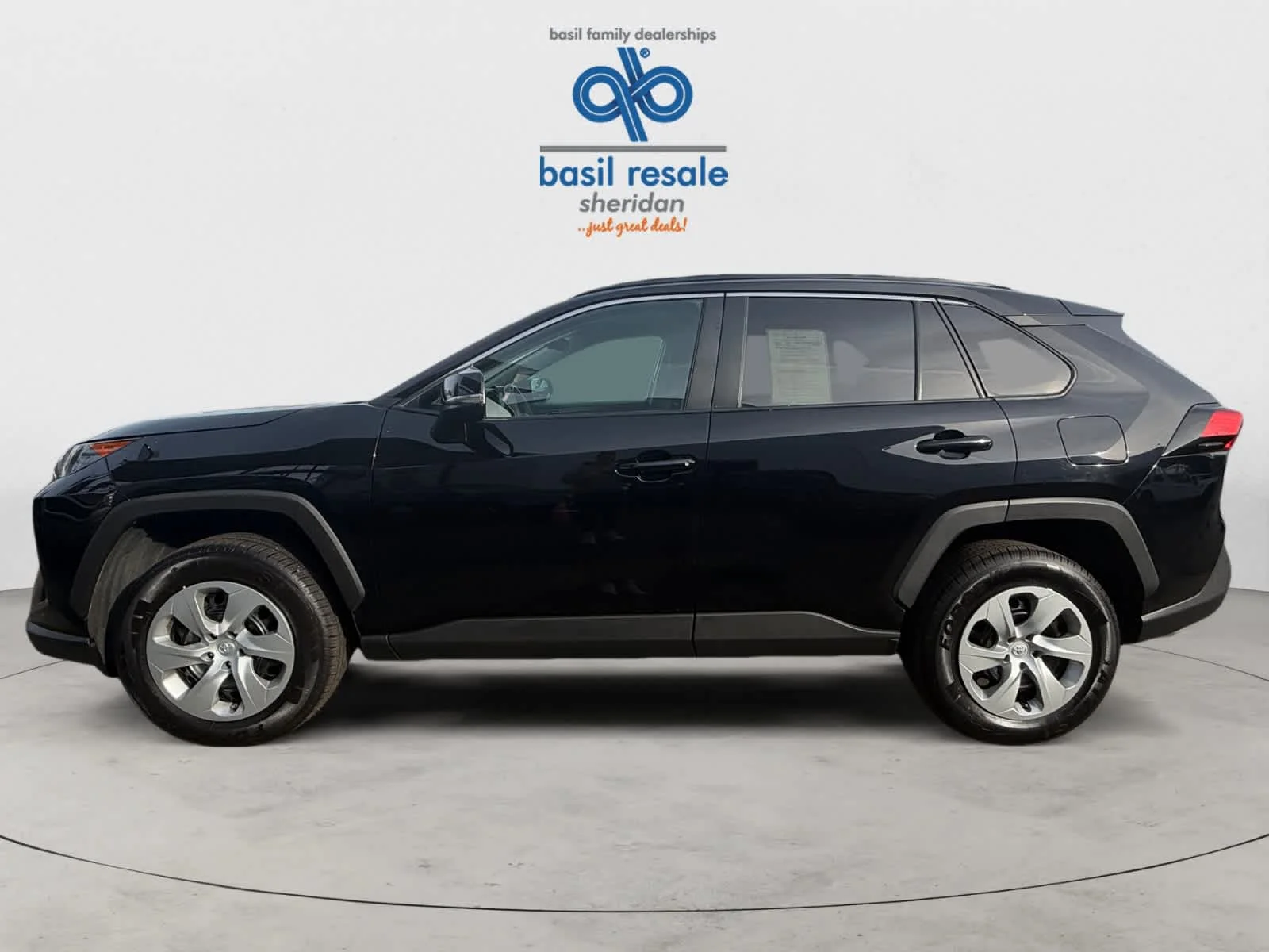Used 2021 Midnight Black Metallic Toyota LE image 3