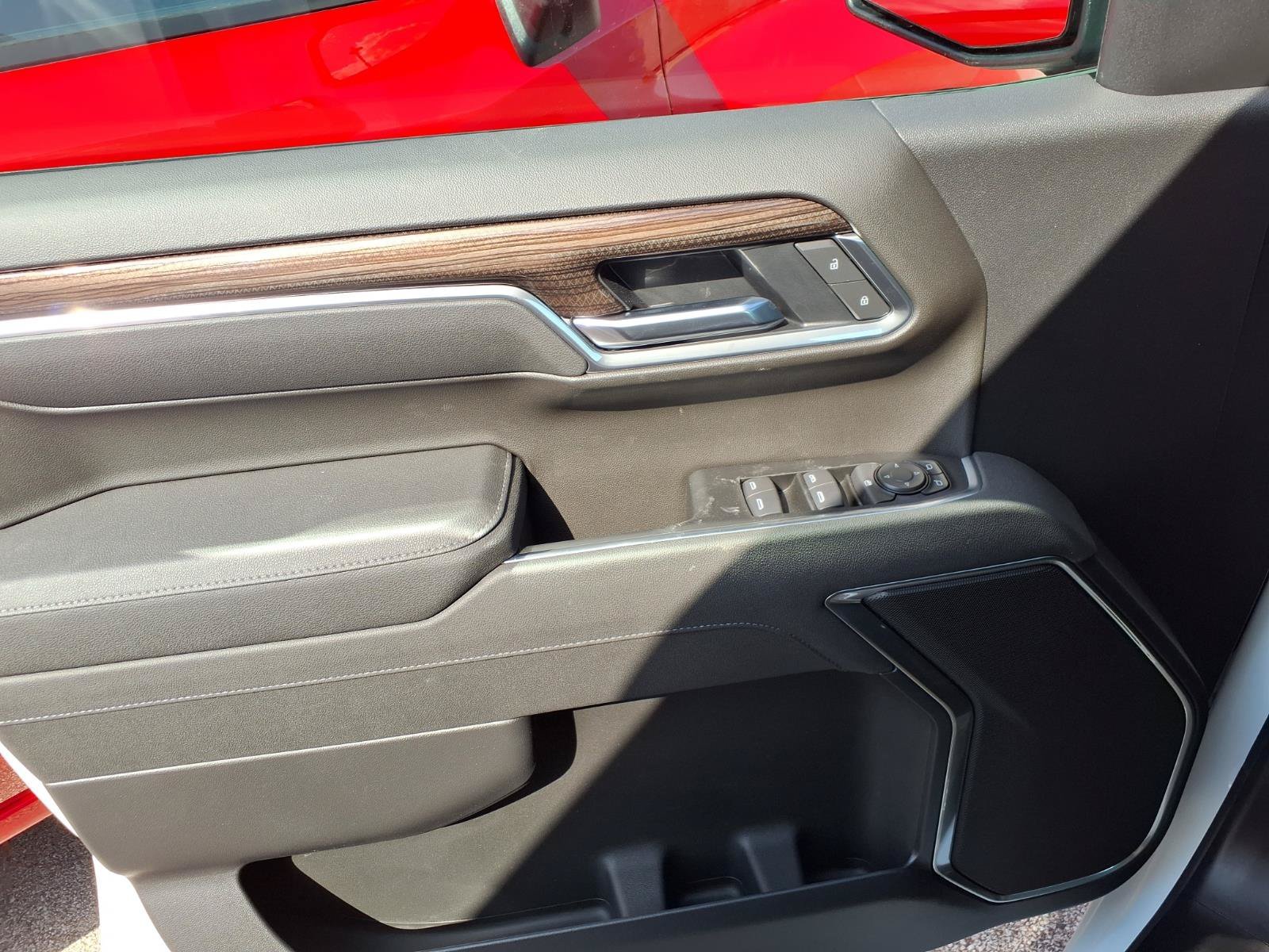 2026 Chevrolet Silverado 1500 LT - Photo 9