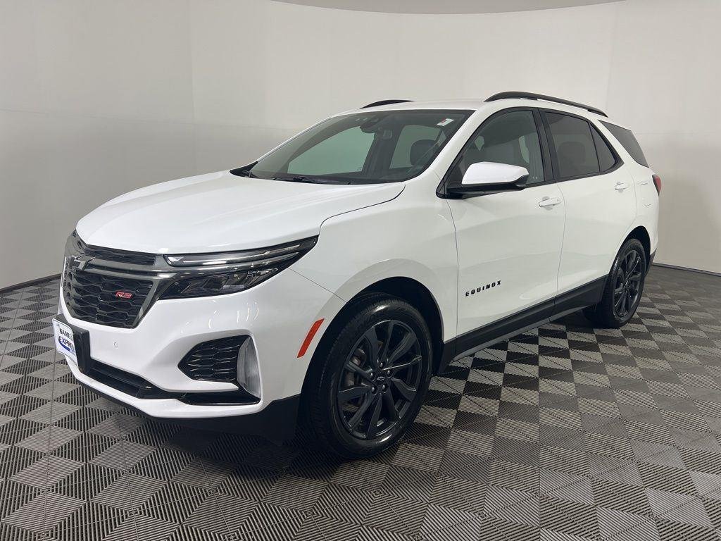 Used 2022 Summit White Chevrolet RS image 29