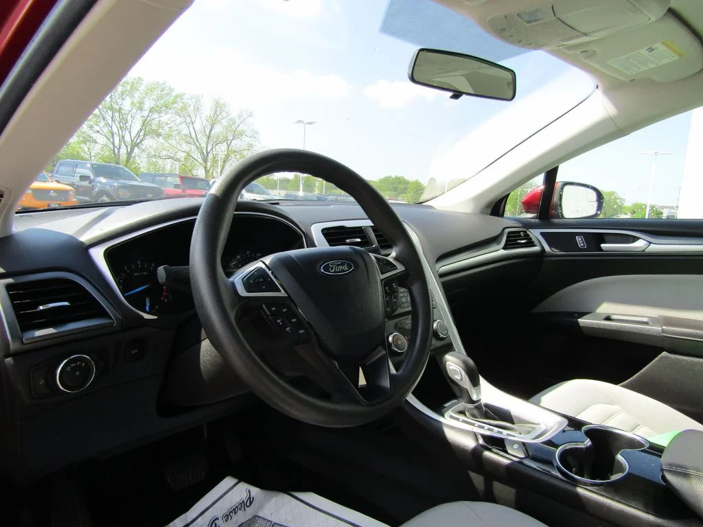 Used 2014 Ruby Red Tinted Clearcoat Ford S image 13