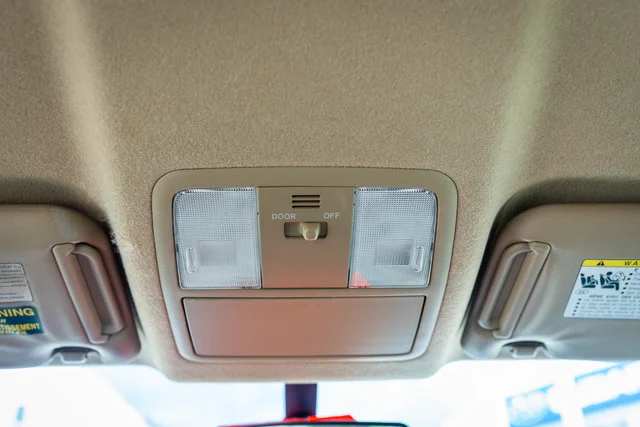 Used 2012 Super White Toyota Base image 28