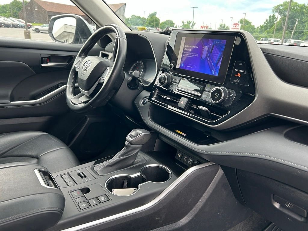 2023 Toyota Highlander XLE - Photo 42