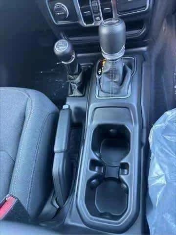 Used 2025 Anvil Clearcoat Jeep Sport S image 10