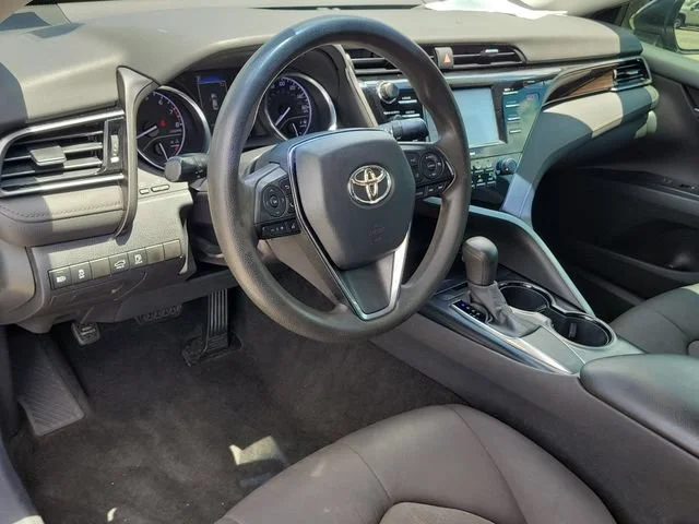 2020 Toyota Camry LE - Photo 14