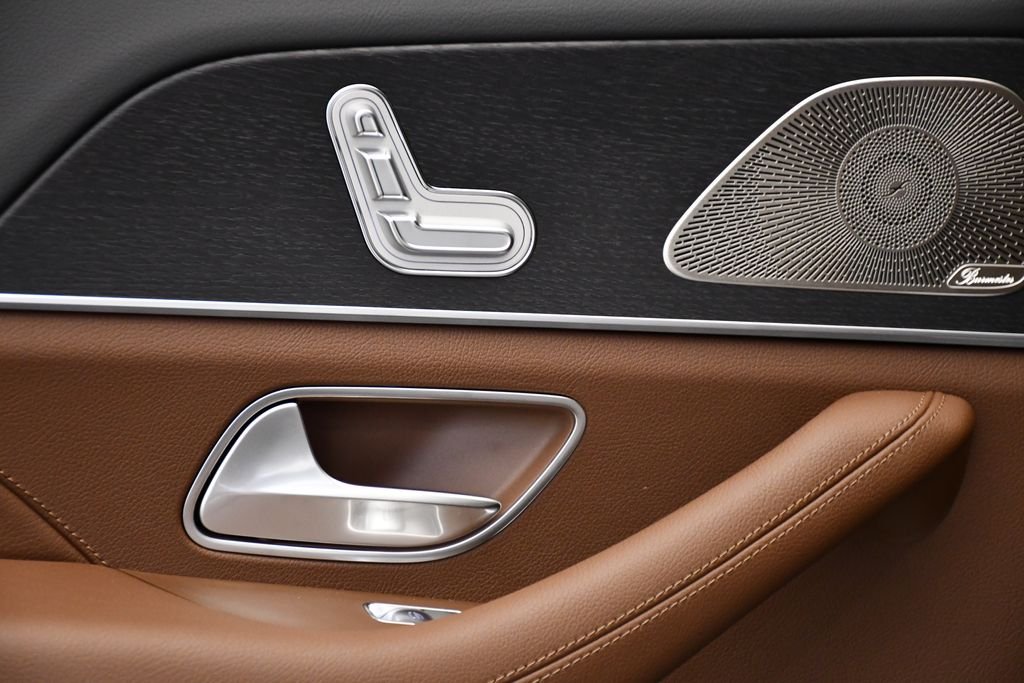 2025 Mercedes-Benz GLS Base - Photo 41