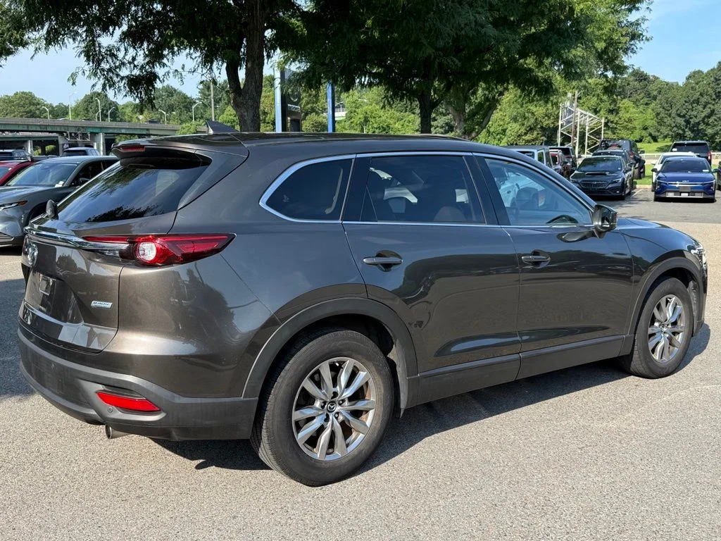 Used 2018 Silver Mazda Touring image 7