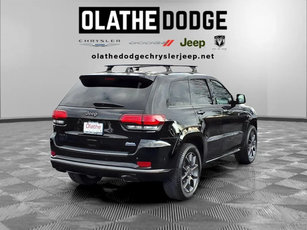 Certified Used 2021 Black Jeep Overland image 30