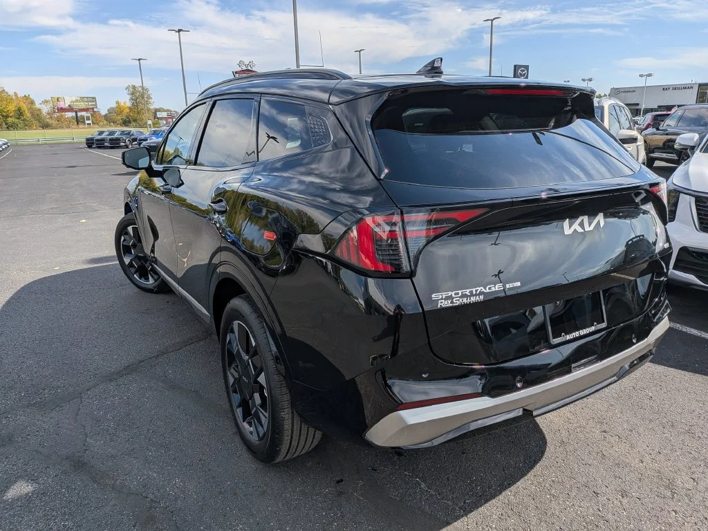 New 2027 Fusion Black Kia SX-Prestige image 32