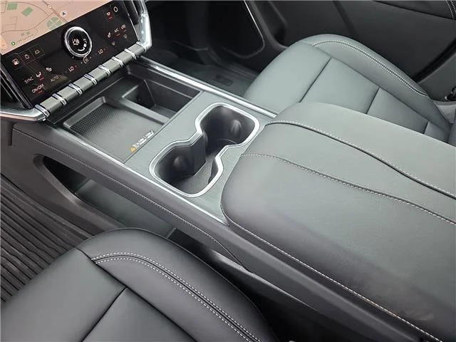 New 2026 Summit White GMC Elevation image 20