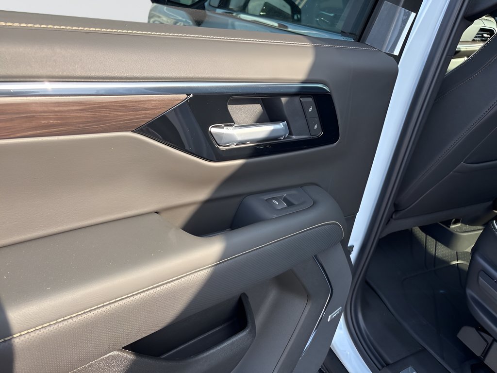 2026 Chevrolet Tahoe Premier - Photo 18
