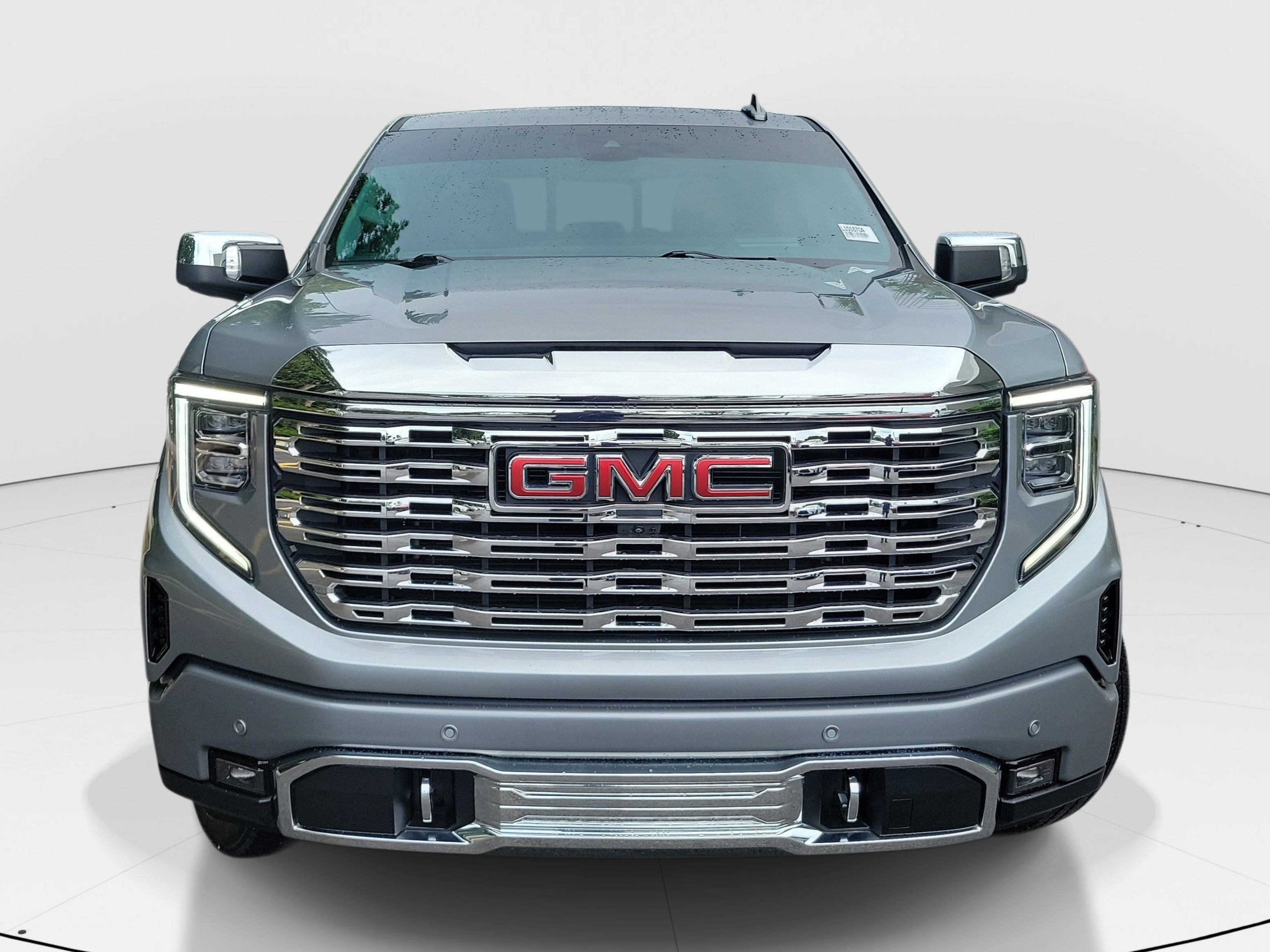 Used 2024 Sterling Metallic GMC Denali image 2