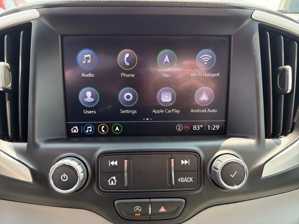Used 2022 White GMC SLE image 37