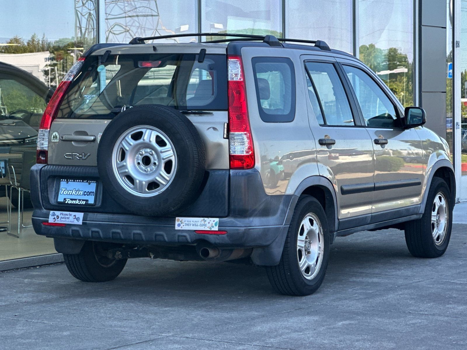 Used 2005 Sahara Sand Metallic Honda LX image 3
